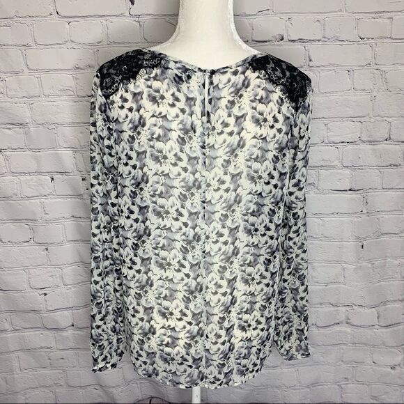 Lumiere Black and white floral semi-sheer lace shoulder long sleeve top - Picture 7 of 11